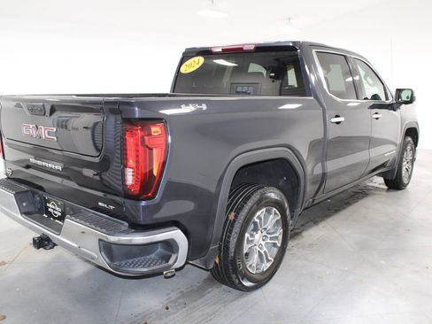 Used 2024 GMC Sierra 1500 SLT image 9