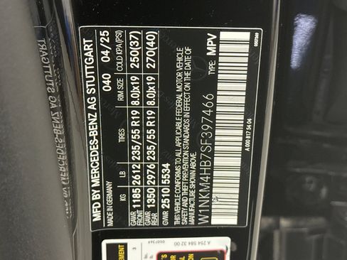 Used 2025 Mercedes-Benz GLC 300 4MATIC image 26