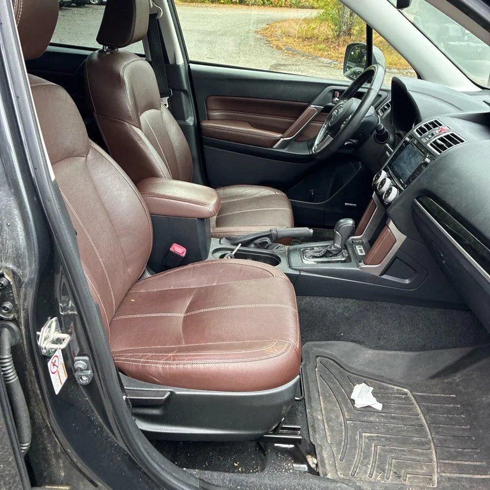 Used 2018 Subaru Forester 2.5i Touring AWD/4WD image 23