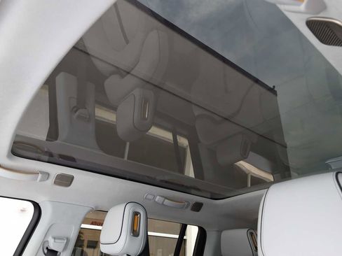 Used 2023 Rivian R1S Adventure AWD/4WD image 4