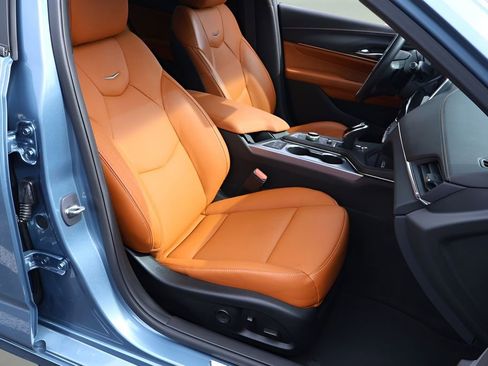 Used 2024 Cadillac CT4 Premium Luxury RWD image 16