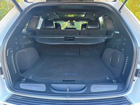 Used 2015 Jeep Grand Cherokee Overland w/ Advanced Technology Group image 13