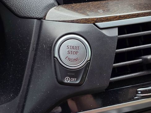 Used 2021 BMW X3 xDrive30i w/ Convenience Package image 18