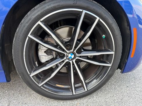 Used 2021 BMW 330i Sedan w/ M Sport Package RWD image 5