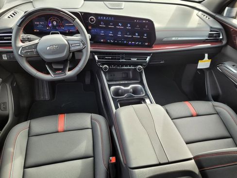 New 2026 Chevrolet Traverse RS image 12