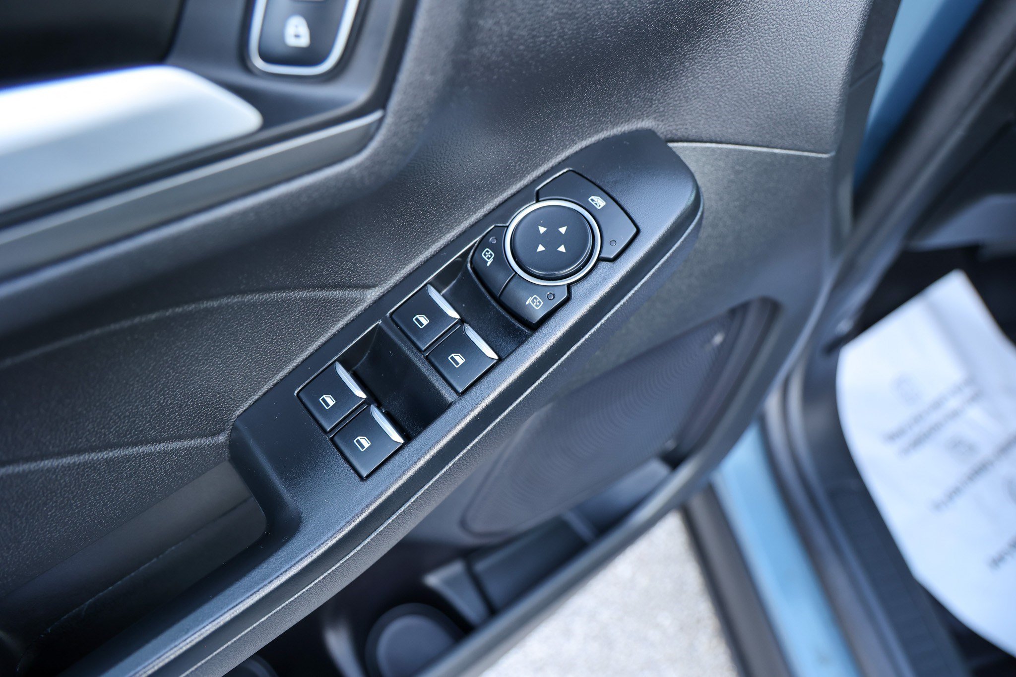 Used 2026 Ford Escape SE FWD image 30