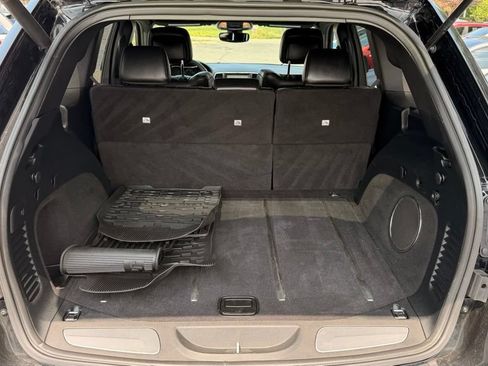 Used 2017 Jeep Grand Cherokee Trailhawk AWD/4WD image 12
