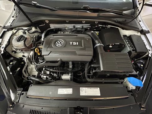 Used 2017 Volkswagen Golf Alltrack S image 21