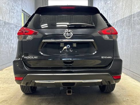 Used 2018 Nissan Rogue SV AWD/4WD image 25