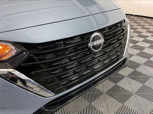 Used 2025 Nissan Sentra SV w/ Trunk Package image 38