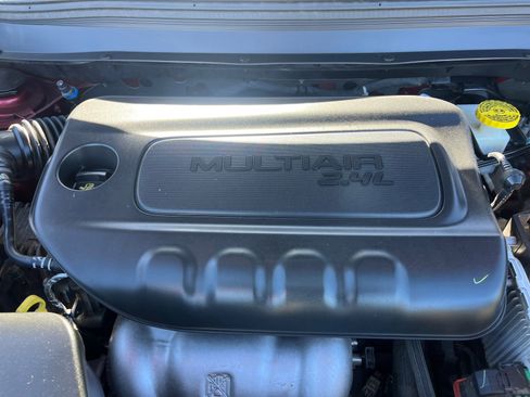 Used 2019 Jeep Cherokee Latitude Plus image 22