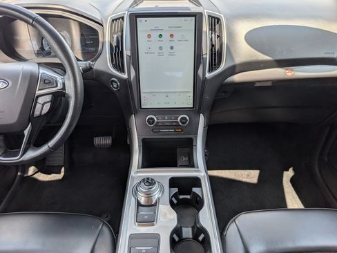 Used 2024 Ford Edge SEL AWD/4WD image 7