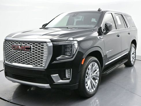 Used 2021 GMC Yukon Denali image 3