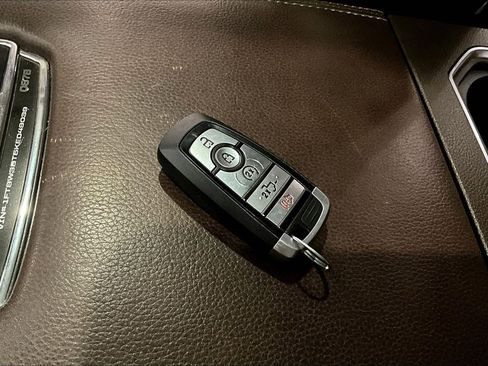 Used 2019 Ford F350 Limited image 35