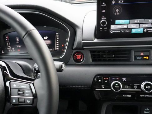 Certified 2025 Honda Pilot Elite image 29