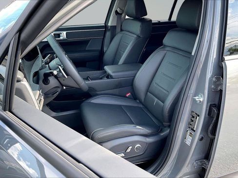 Used 2026 Hyundai Santa Fe Limited AWD/4WD image 25