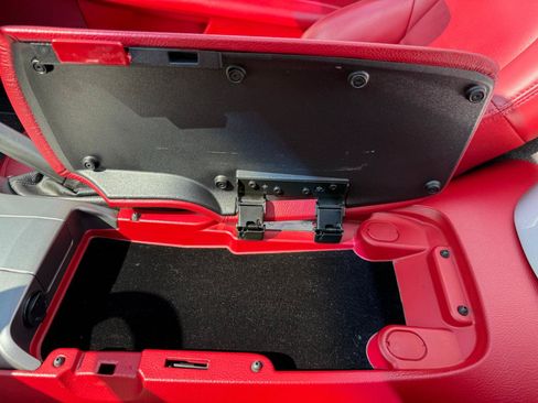 Used 2006 Chevrolet Corvette Convertible w/ Preferred Equipment Group RWD image 43