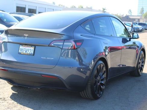 Used 2023 Tesla Model Y Performance image 5