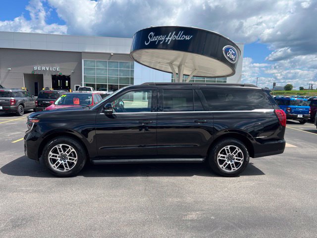 Used 2025 Ford Expedition Max Active AWD/4WD image 8