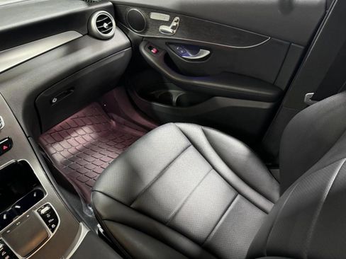 Used 2022 Mercedes-Benz GLC 300 4MATIC image 15