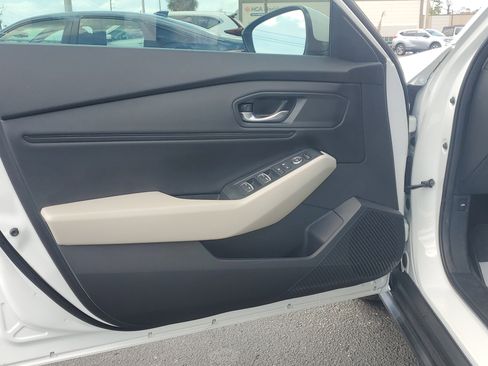 Used 2023 Honda Accord EX image 18