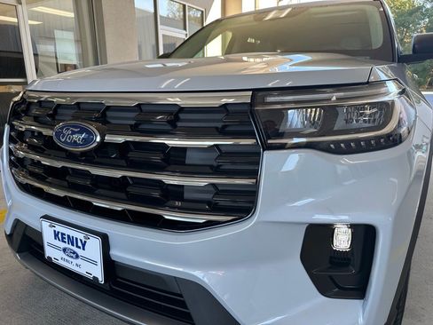 New 2026 Ford Explorer Active w/ Active Comfort Package image 1