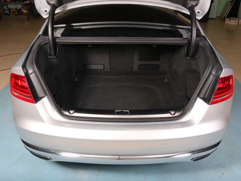 Used 2013 Audi A8 L 4.0T w/ Comfort Pkg image 21