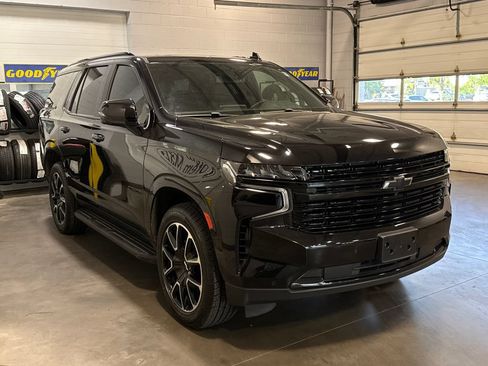 Used 2023 Chevrolet Tahoe RST w/ Luxury Package AWD/4WD image 3