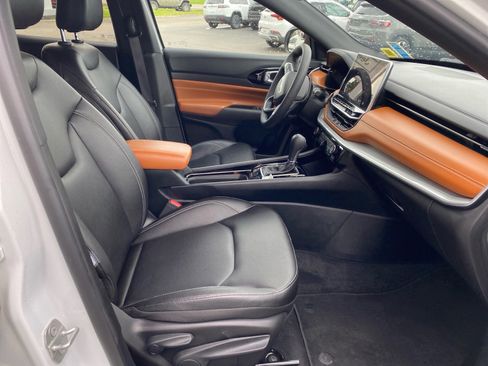 Used 2025 Jeep Compass Limited AWD/4WD image 27