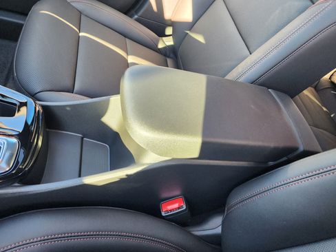 New 2026 Chevrolet Trax RS w/ Sunroof Package image 35