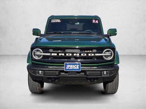 Used 2024 Ford Bronco Outer Banks image 2