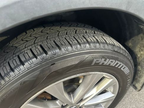 Used 2017 Toyota RAV4 Limited image 13