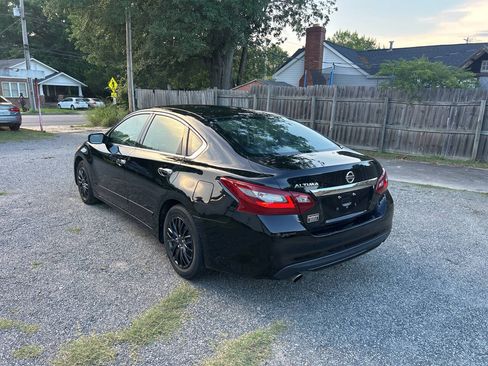 Used 2018 Nissan Altima 2.5 S FWD image 4