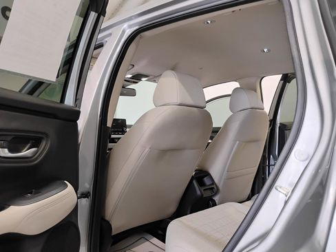 Used 2024 Honda HR-V LX image 11