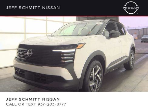 Certified 2025 Nissan Kicks SV FWD image 1