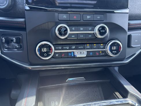 Certified 2023 Ford Expedition Limited AWD/4WD image 34