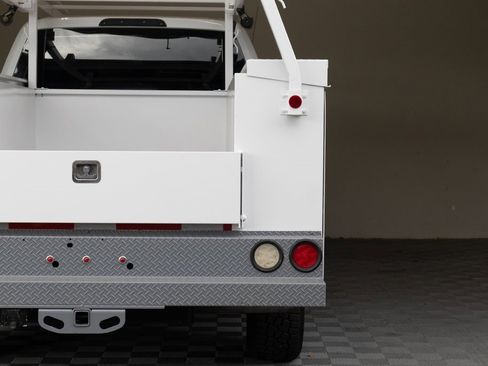 Used 2019 Ford F350 XL w/ Power Equipment Group image 11