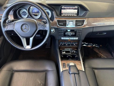 Used 2014 Mercedes-Benz E 350 4MATIC Sedan image 29