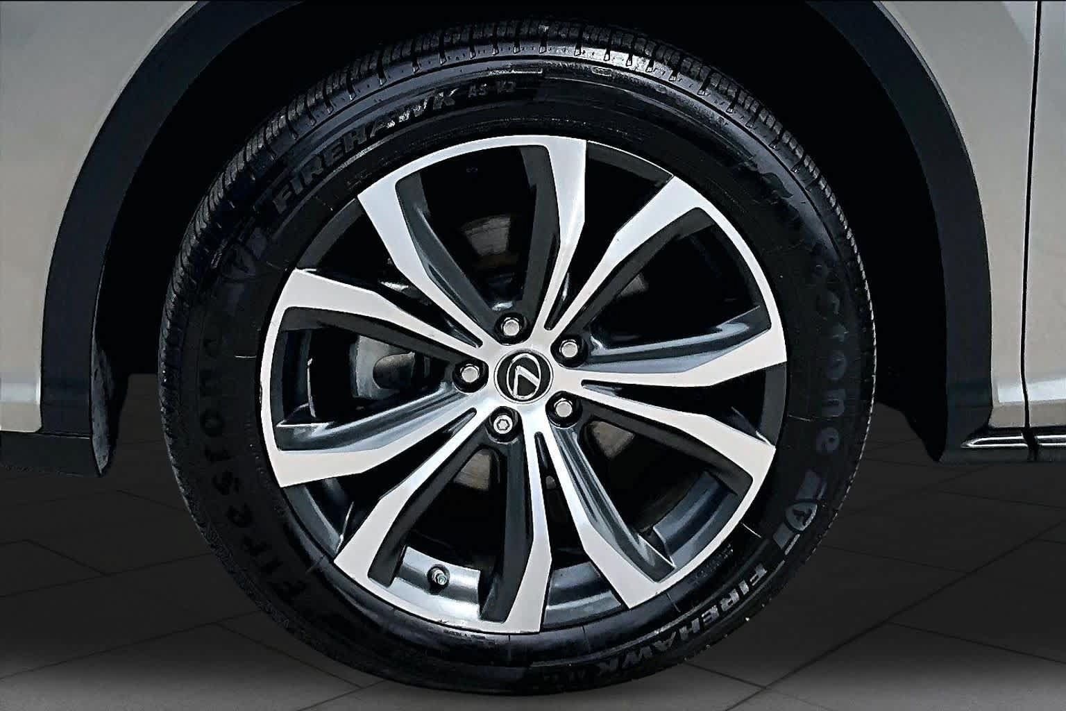 Used 2018 Lexus RX 450h AWD w/ Premium Package image 11