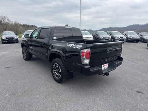 Used 2023 Toyota Tacoma TRD Sport w/ Technology Package AWD/4WD image 6