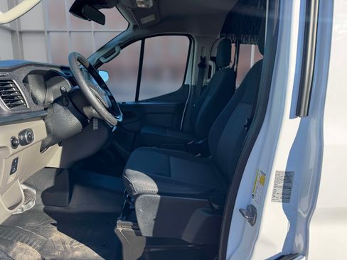 Used 2025 Ford Transit 250 Low Roof w/ Exterior Upgrade Package RWD image 7