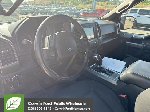 Used 2018 Ford F150 XLT w/ Equipment Group 302A Luxury AWD/4WD image 12