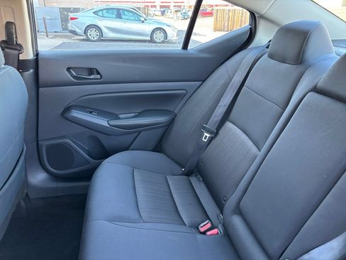 Used 2025 Nissan Altima 2.5 SV FWD image 39