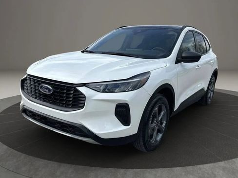 Used 2025 Ford Escape ST-Line w/ Tech Pack #1 image 1