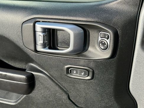 Used 2020 Jeep Wrangler Unlimited Sport S AWD/4WD image 11