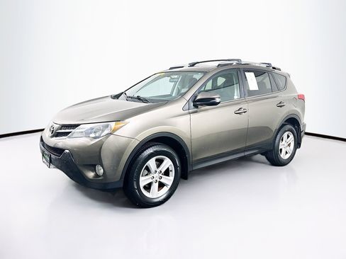 Used 2013 Toyota RAV4 XLE image 3