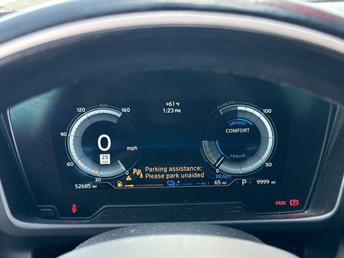 Used 2019 BMW i8 Coupe image 18