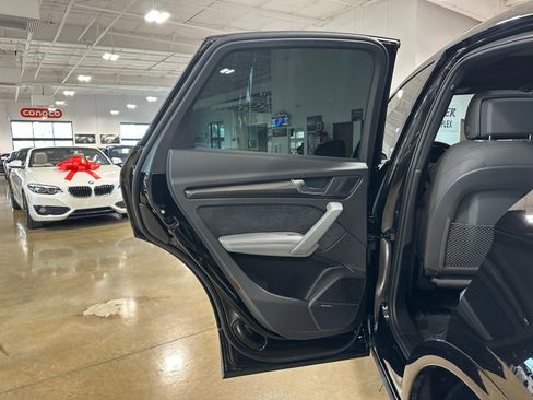 Used 2025 Audi SQ5 Premium Plus image 38