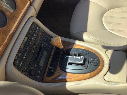 Used 2000 Jaguar XK8 XK8 image 21