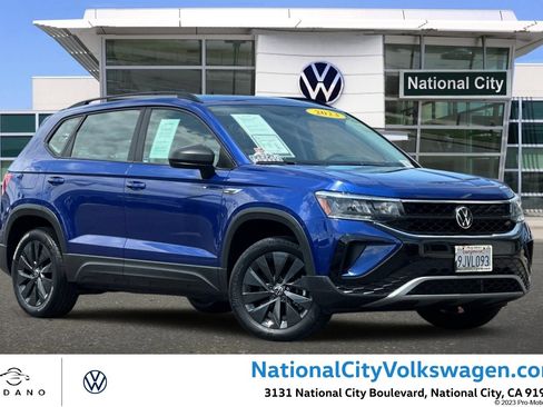 Used 2023 Volkswagen Taos S FWD image 1